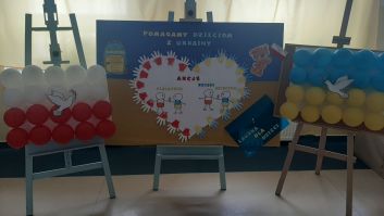 Akcja plecaczek i Dzieci Dzieciom