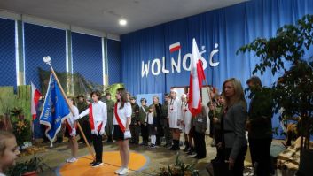Przedstawienie "Wolność" przygotowane przez klasę 6a i 6b
