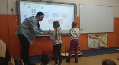 Doświadczalnie i interaktywnie czyli przedszkolaki w naszej szkole
